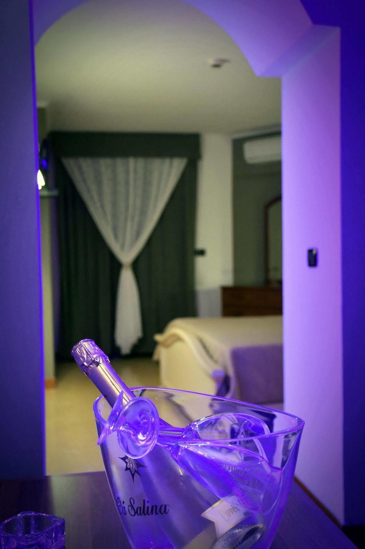 Hotel Joy Castel Volturno Dış mekan fotoğraf
