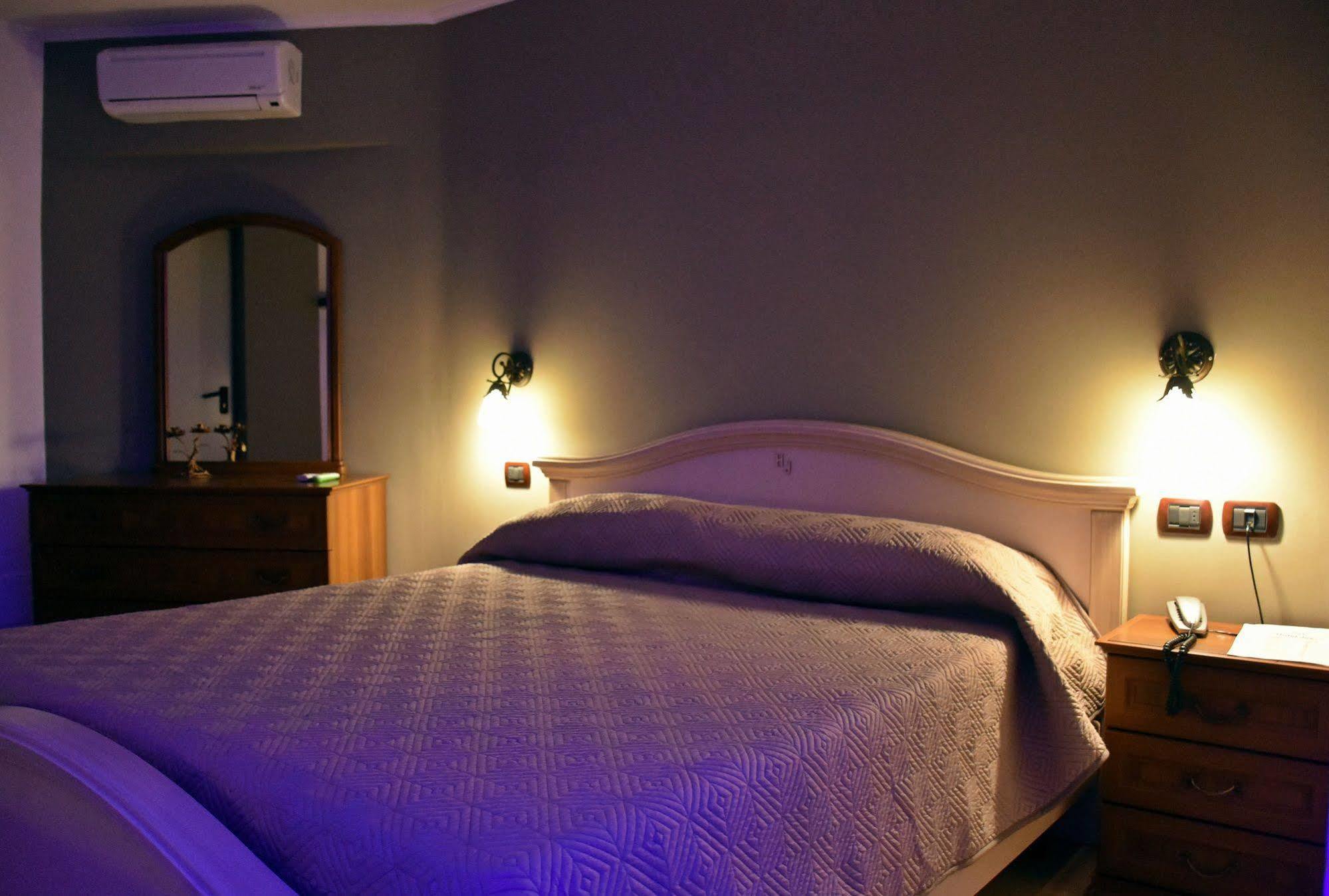 Hotel Joy Castel Volturno Dış mekan fotoğraf